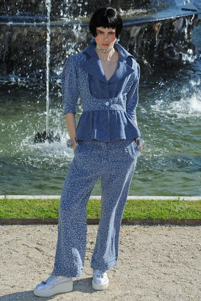 Look 8